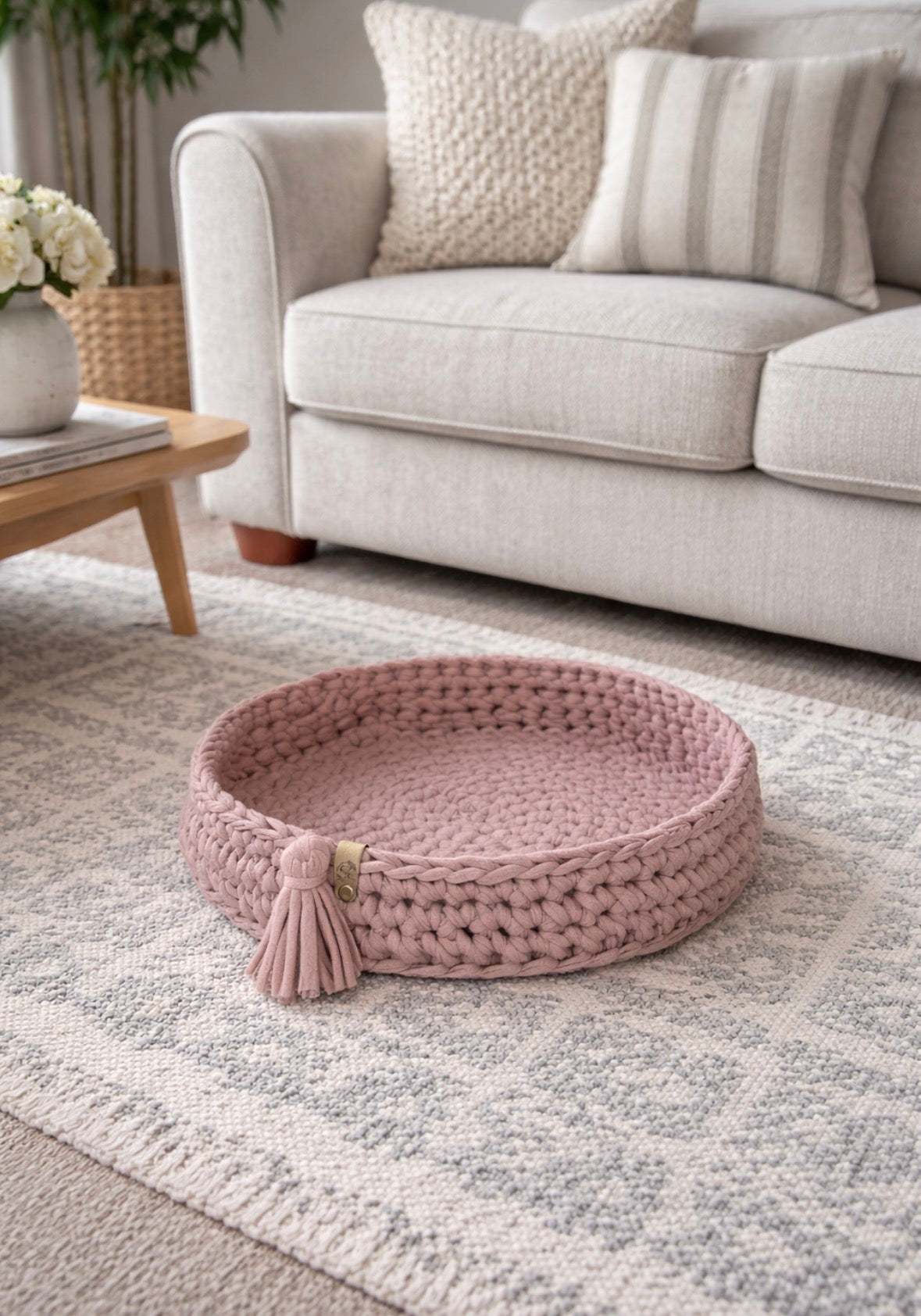 Crochet pet bed, cat bed, dog bed, animal basket